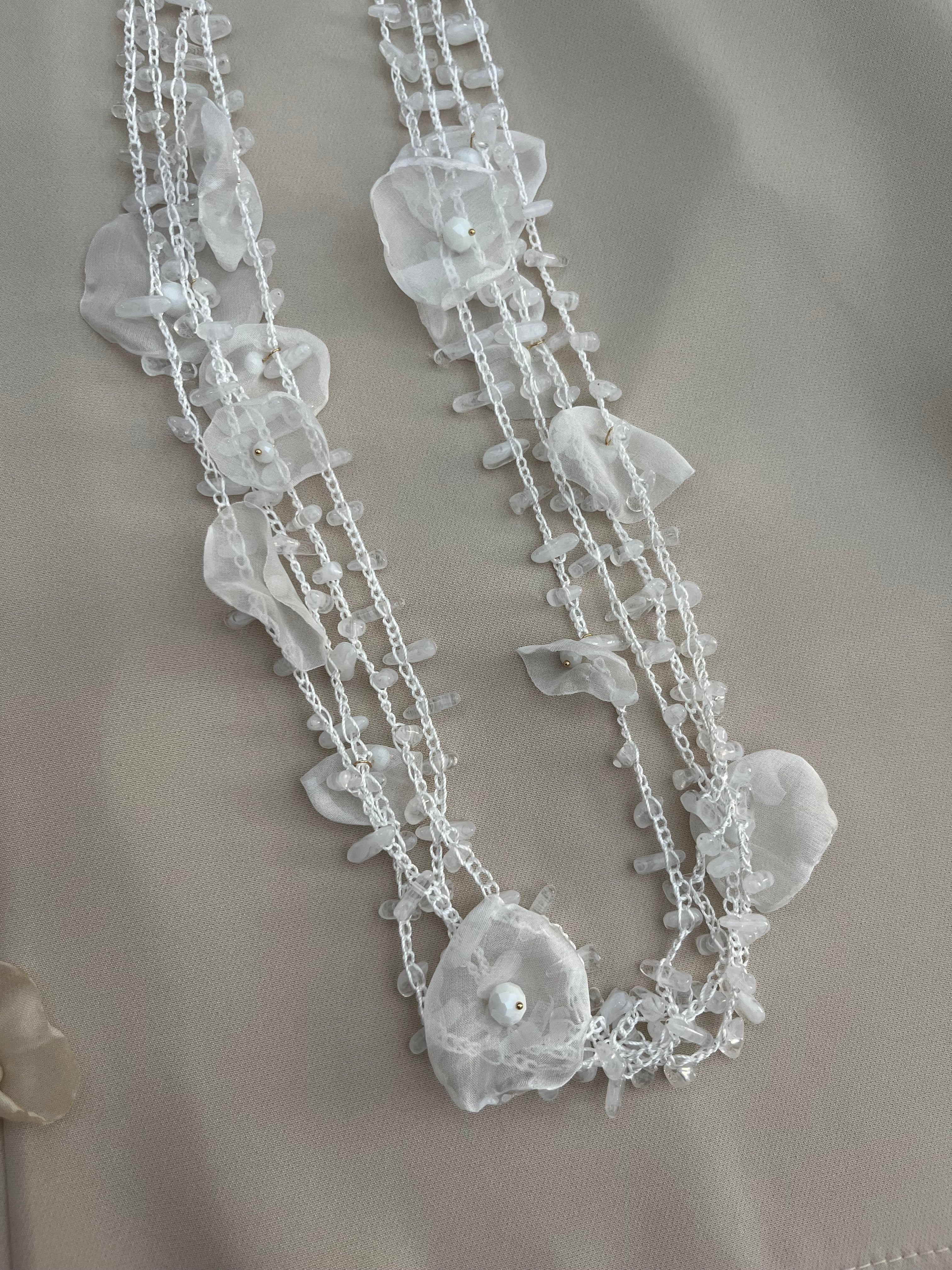 Collana Arya