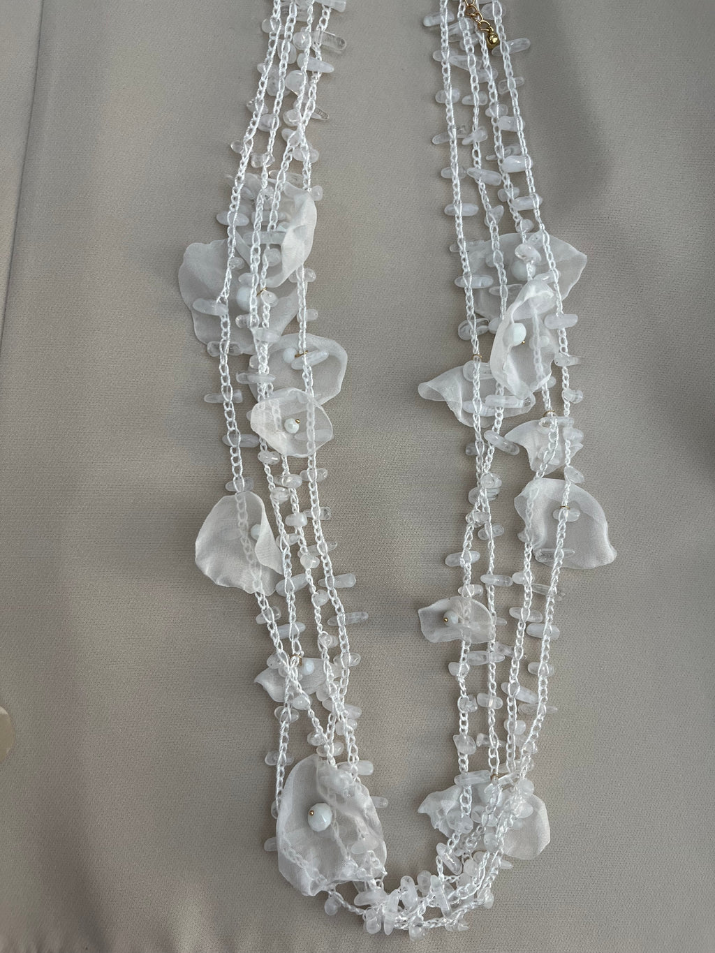 Collana Arya