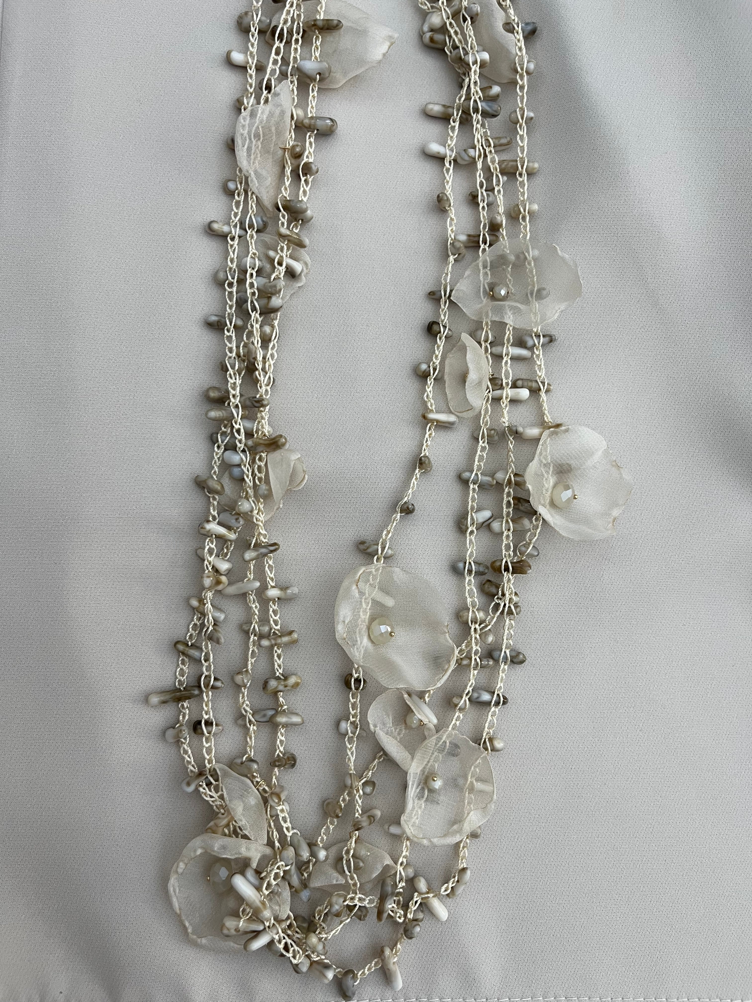 Collana Arya