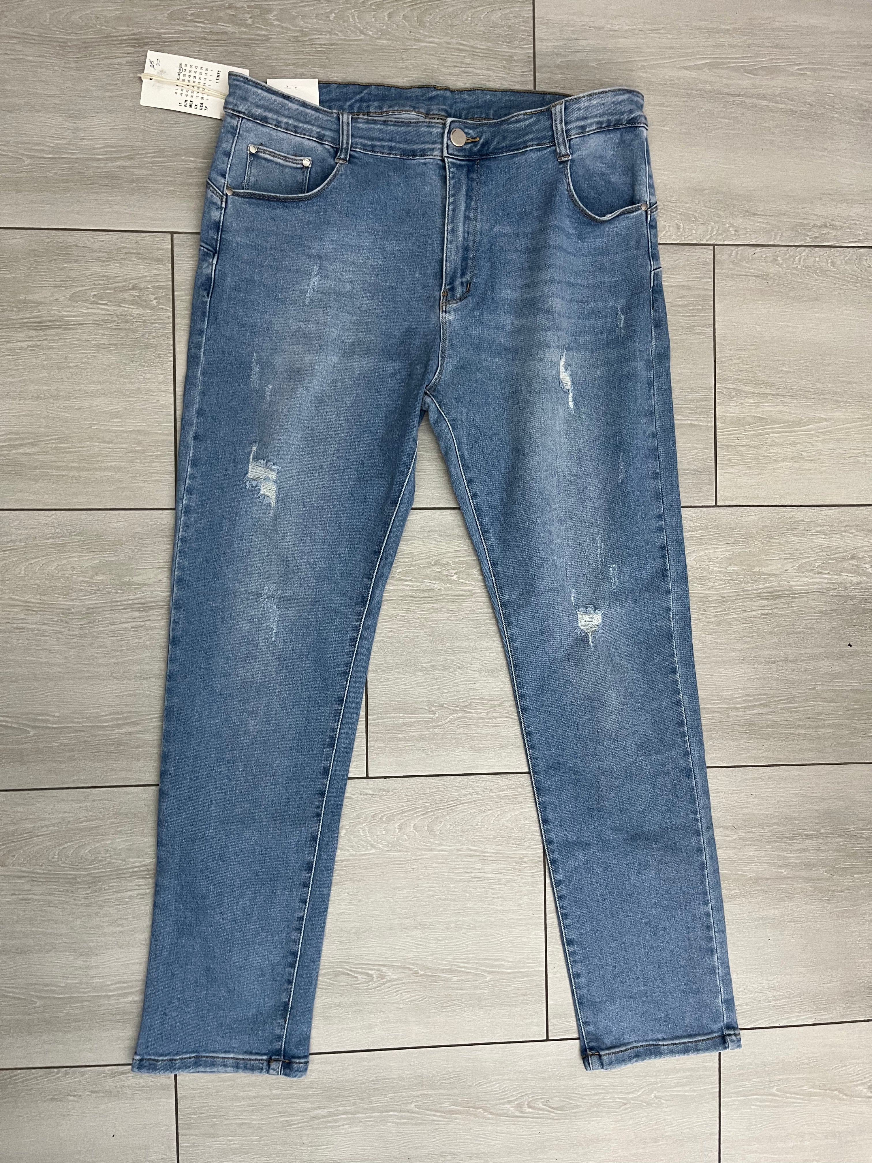 Jeans graffiato curvy